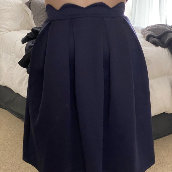 Navy blue skirt - Picture 2 of 4